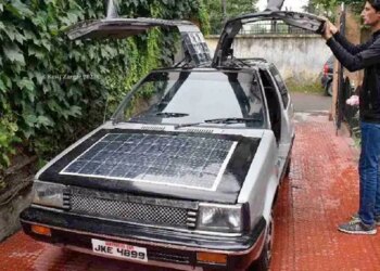 Kashmir Teacher Made Solar Car At Home With 11 Years Of Hard Work, It Is Very Advanced