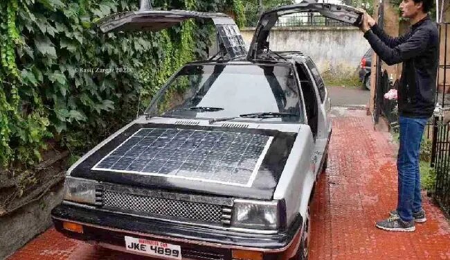 Kashmir Teacher Made Solar Car At Home With 11 Years Of Hard Work, It Is Very Advanced