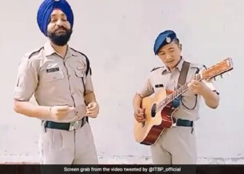Itbp Constables Sings Afreen Afreen Song In Melodious Voice Video Viral On Social Media