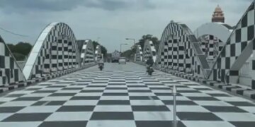 Trending Video: TamilNadu Napier Bridge Painted Like A Chess Board Ahead Of Olympiad