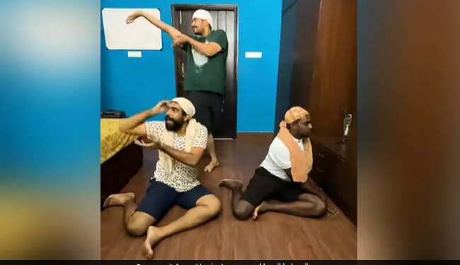 Funny Dance Video Of 3 Men Dancing To Aishwarya Rai Song Barso Re Has Over 21 Million Views Internet Says Hilarious – दोस्तों ने मिलकर बरसो रे मेघा…गाने पर किया फनी डांस, हंसी नहीं रोक पा रहे लोग, बोले