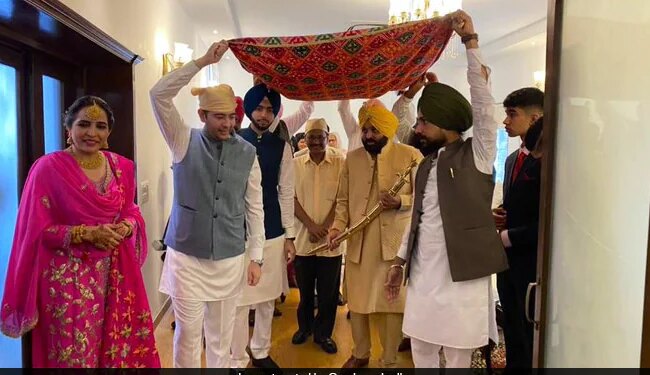 Bhagwant Mann Wedding Photos Raghav Chadha Shares Photos Of Punjab Cm Wedding On Twitte