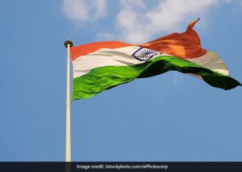 Happy Independence Day 2022 Hindi Wishes Messages Swatantrata Diwas Shubhkamnaye Sandesh Wishes Images GIF Greetings SMS