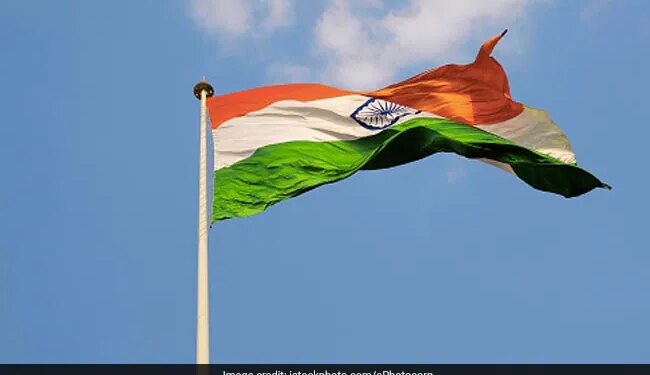Happy Independence Day 2022 Hindi Wishes Messages Swatantrata Diwas Shubhkamnaye Sandesh Wishes Images GIF Greetings SMS