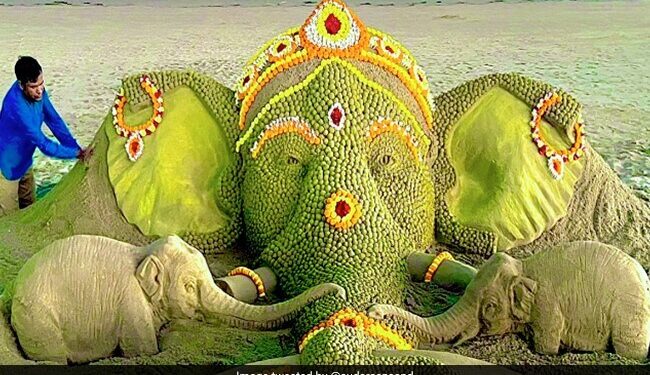 Ganesh Chaturthi 2022: Beautiful Statue Of Lord Ganesha Made By Sand Artist Sudarshan Patnaik