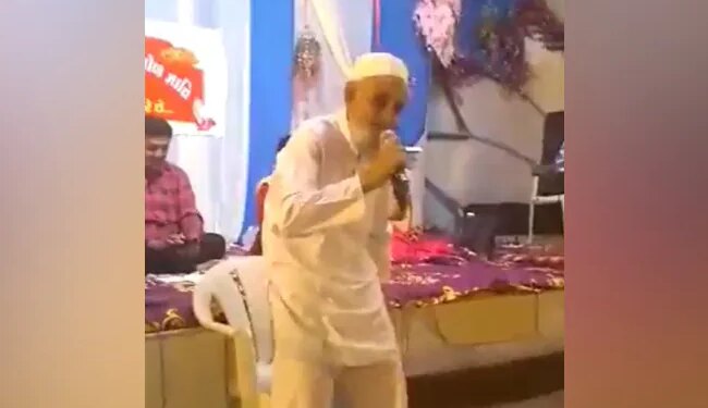 Mukhtar Abbas Naqvi Was Mesmerized By The Voice Of This Elder, Said- Salute To This Passion Of My Hindustan – इस बुजुर्ग के सुर से मंत्रमुग्ध हुए मुख्तार अब्बास नक़वी, कहा