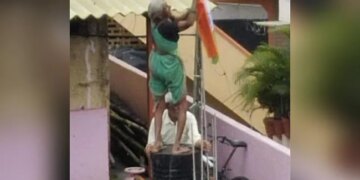 Grandmother Hoisted On The Drum, So The Pride Of The Tricolor Remained Intact, Anand Mahindra Saluted