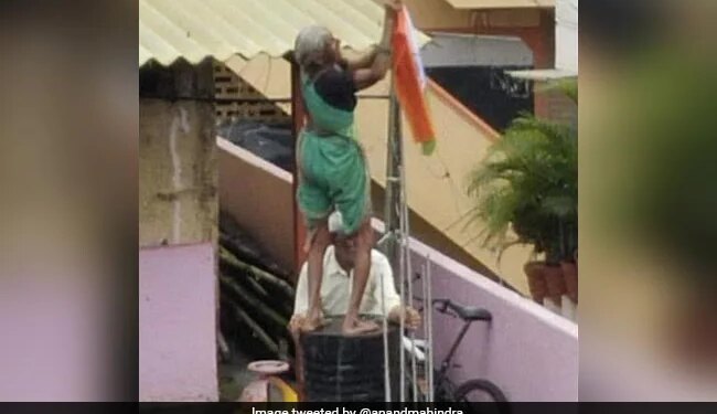 Grandmother Hoisted On The Drum, So The Pride Of The Tricolor Remained Intact, Anand Mahindra Saluted