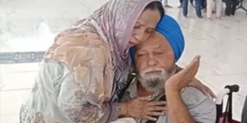 Indian Sikh Separated At Partition In 1947 Meets Pakistani Muslim Sister After 75 Years In Kartarpur Read Full Story