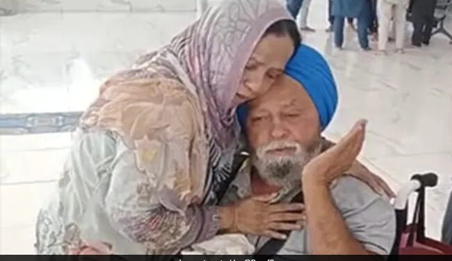 Indian Sikh Separated At Partition In 1947 Meets Pakistani Muslim Sister After 75 Years In Kartarpur Read Full Story