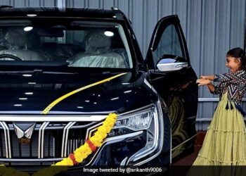 When The Father Bought The Car, The Daughter Chirped With Joy, Anand Mahindra Said – Daughter Made My Heart Happy – पिता ने गाड़ी ख़रीदी तो बेटी ख़ुशी से चहक उठी, आनंद महिंद्रा ने कहा