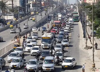 This Man Fell In Love And Got Married All Thanks To Bengaluru Traffic His Cute Love Story Goes Viral