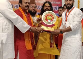 तीर्थ नगरी तपोभूमि में अखिल भारतीय गोरक्षा महासंघ का पांचवा राष्ट्रीय अधिवेशन आयोजित हुआ! गाय माता को राष्ट्र माता घोषित करने की मांग