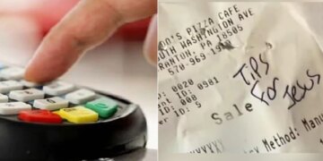 2 Lakh Tip Given To The Waiter After Eating Thousand Rupees Food Now Said Return The Money | US Cafe Sues Customer For Tipping Waitress $3,000 And Then Demanding It Back: Report