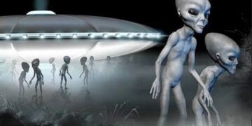 Mysterious Shining Light Was Seen In The Sky Of UP, People Said – Is This Aliens Train? – यूपी के आसमान में दिखी रहस्यमई चमचामाती रौशनी, लोगों ने कहा