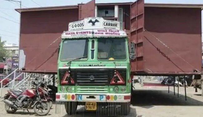 The Man Did Wonders! The Truck Was Turned Into Marriage Hall, Anand Mahindra Said I Have To Meet