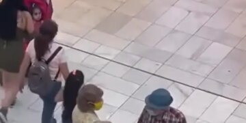 Elderly Couple Steals Plant From Inside A Mall Internet Shocked To See This Viral Video
