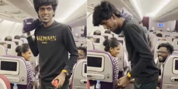 Viral Video: Hawker In Flying Plane Tried To Sell Goods In A Funny Way | Hawker Viral Video Hawker Suddenly Came Flying Flight