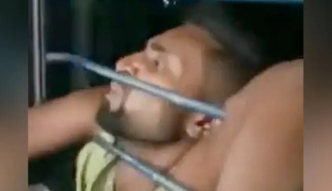 Passengers Caught Mobile Thief From Moving Train, Then Hung Outside The Window, Watch Video