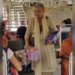 This Grandmother Amma Sells Sweet Chocolates With A Sweet Smile On The Train, The Heart Will Be Happy After Watching The Video