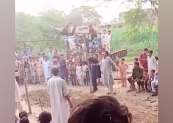 Elderly Did High Jump: Old Man Doing High Jump People Shocked Watch Video