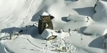 Worlds Highest Located Mahadev Mandir: World Tallest Shiv Mandir Covered With Snow Foreign Diplomat Were Stunned By The Video
