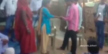 अंगूठी पहनाने के बाद लड़की ने छुए लड़के के पैर, तभी लड़के ने की ऐसी हरकत, पिता ने जड़ दिया थप्पड़