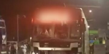 बस मालिक ने गाली देकर निकाला था,  कंडक्टर ने बस डिस्पले में गाली लिखवाकर बदला लिया