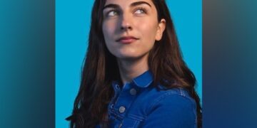 26-year-old Romina Pourmokhtari Creates History By Becoming Swedens Youngest Climate Minister