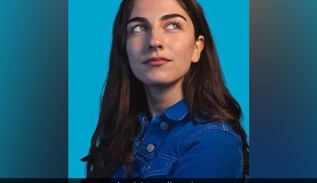 26-year-old Romina Pourmokhtari Creates History By Becoming Swedens Youngest Climate Minister