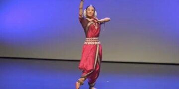The Magic Of India Descended On This Korean Woman, Won Her Heart By Performing Indian Classical Dance