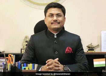 IAS Officer Awanish Sharan Shared The Video Of Success In Life | Bureaucrat Shares Post Depicting Success At Different Stages Of Life