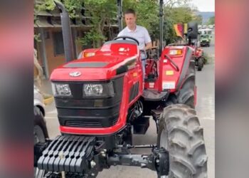 Anand Mahindra Asked People The Question, After Watching The Video, Tell In Which Country Is The Tractor? Will Be Rewarded