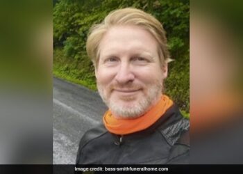 Man Returning From Daughters Birthday Party Dies After GPS Directs Him Off Broken Bridge | Man Dies After His Car Crashed On Broken Bridge Due To Wrong Gps Map