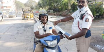 Bangalore Traffic Police Fined A Police Employee For Wearing Wrong Helmet, Picture Went Viral On Social Media
