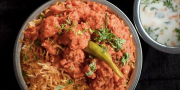 Delivery Boy Came In 8 Minutes:Tweet About Quick Biryani Delivery In Bengaluru Goes Viral Internet Reacts