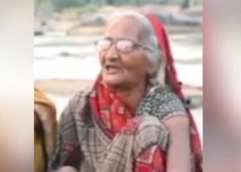 Dadi Playing Harmonium : Elderly Woman Singing Along With Playing Harmonium