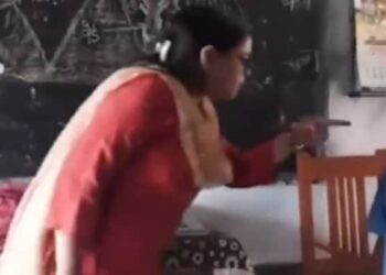 School Video: Teacher Is Teaching Maithili Version Of Poem Johny Johny Yes Papa Cute Video Viral On Social Media