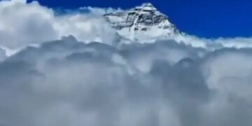 Harsh Goenka Shares Breathtaking Drone Footage Of Mount Everest Watch Viral Video