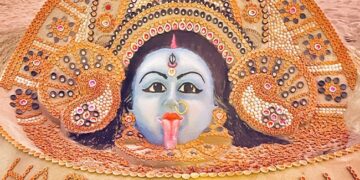 Sand Artist Sudarshan Patnaik Made Special Art Of Maa Kali With 4045 Diyas, See Photo