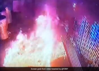 Viral Video : नहीं मिली बिरयानी तो नशे में लगा दी रेस्त्रां में आग, लपटों में घिरा खुद भी
