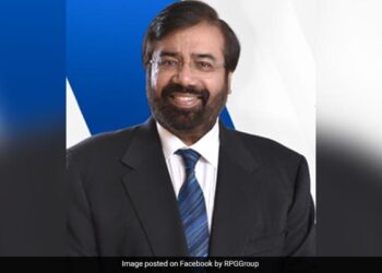 Always Learn From Your Mistakes Internet Loves Harsh Goenka Advice About Life