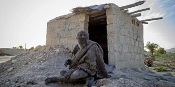 Worlds Dirtiest Man Who Died After First Bath In 60 Years: Report
