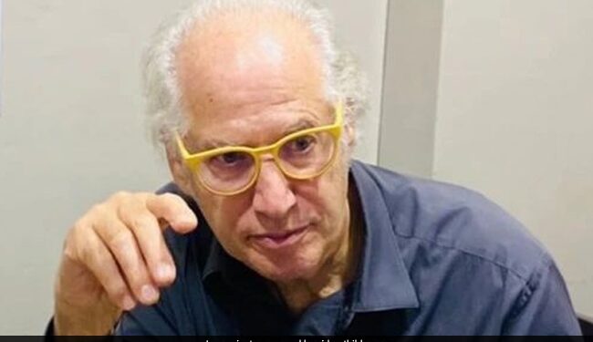 Starbucks Co Founder Enjoys Filter Coffee In Bengaluru Vidyarthi Bhavan Restaurant – स्टारबक्स के सह-संस्थापक ने बेंगलुरु के रेस्तरां में लिया फिल्टर कॉफी का मज़ा, बोले