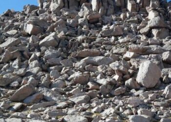 इस पहाड़ी में छिपा है एक भेड़, क्या आप खोज सकते हैं? 11 सेकंड में जवाब देकर बन जाए बुद्धिमान