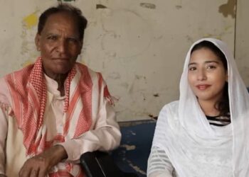 70-year-old Pakistani Grandfather Fell In Love With A 19-year-old Girl, Said- While Walking, I Got My Eyes And Also Got My Heart – 70 साल के पाकिस्तानी दादा को 19 लड़की से हुआ प्यार, कहा