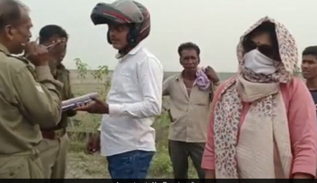 VIDEO: IPS In UP, Disguises Herself To Test Her Policemen, Reports Robbery – VIDEO: महिला IPS अधिकारी ने अपनी ही पुलिस का टेस्ट लेने के लिए बदला भेस, कर दी सशस्त्र लूट की रिपोर्ट