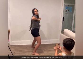 Mother Unique Trick To Make Video Of Child Started Doing Funny Act Son Reaction Goes Viral