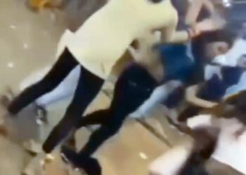 Five Girls Clashed In Bihar Sonpur Fair For Boyfriend In Bihar Video Viral – बिहार: ब्वॉयफ्रेंड के लिए भिड़ीं 5 लड़कियां, मेले में जमकर चले लात-घूंसे, वीडियो वायरल