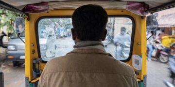 Bengaluru Woman Forgot Her AirPods In An Auto What The Driver Did Next Has Impressed People Read Here